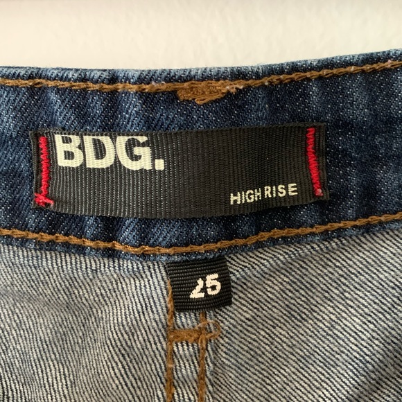 BDG High Waisted Dark Wash Jean Shorts - Picture 3 of 4